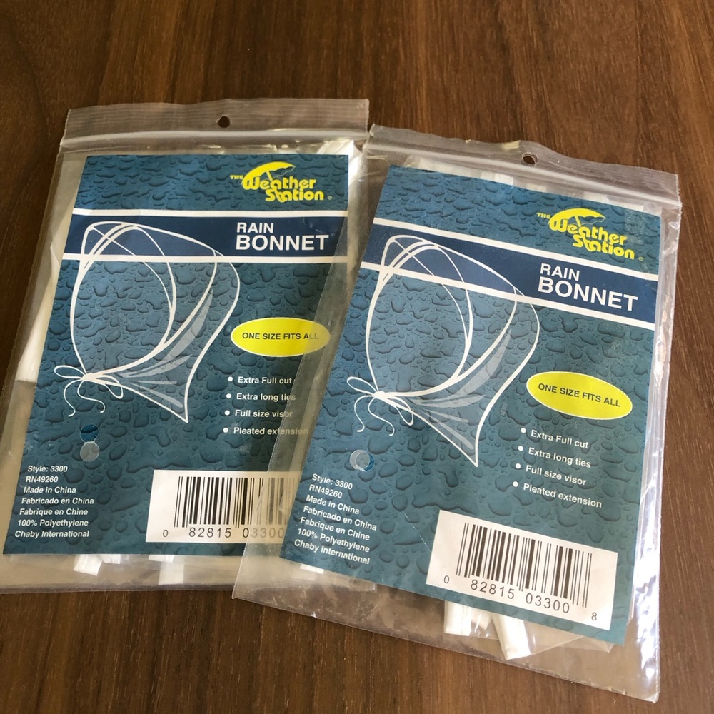 2 Rain bonnets